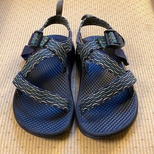 Kids size 1 Chacos